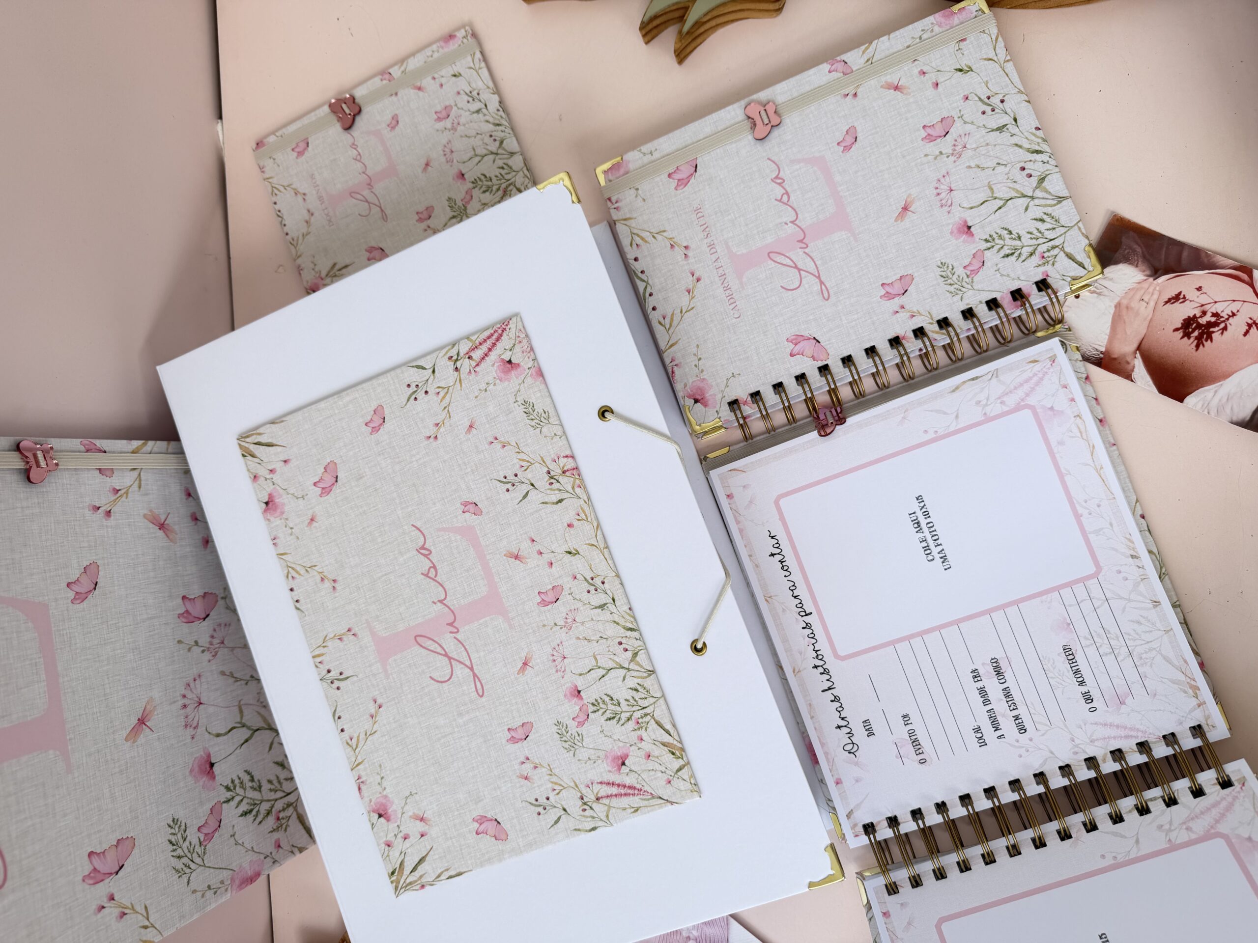 Combo Maternidade Afetiva + Porta Doc G - Linho Bege Floral Laura - Imagem 8